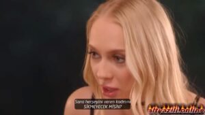 Sarışın Lolita, zenci sevgilisinin şeytani şehveti ve tutkusuyla kendini ona esir ediyor! Kendiside alev alev yanan yanardağ gibi tutkulu! türkçe altyazılı