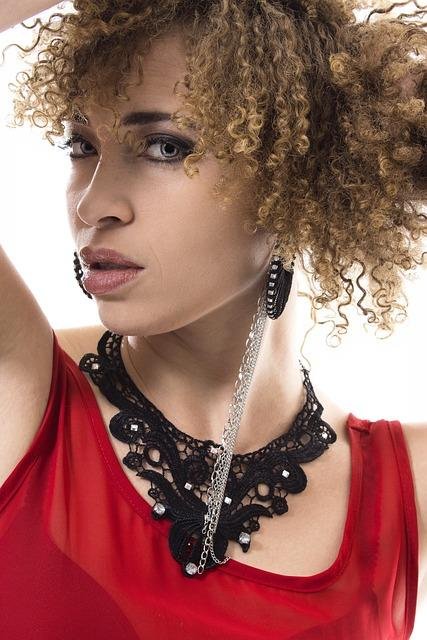 10 Garip Seks Sallanma Pozisyonu [Kolaydan Vahşiye!]